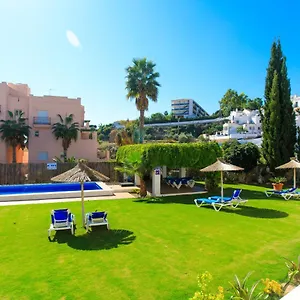 Lejlighed At Almoraide Rooms Suites (Adults Only), Nerja